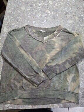 Womens Nic+Lulu Oversized Olive Green, Gray & Tan Knit Top, Medium